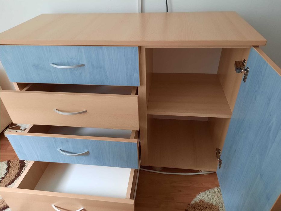 Comoda 103x79x44
