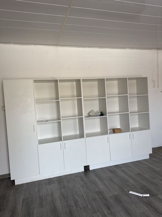 Офисная мебель шкаф белый