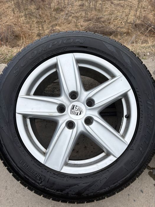 Jante Porsche Cayenne R18 cu anvelope de iarna