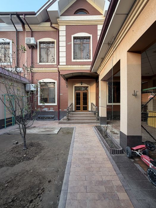 Продаеться Элитный Дом