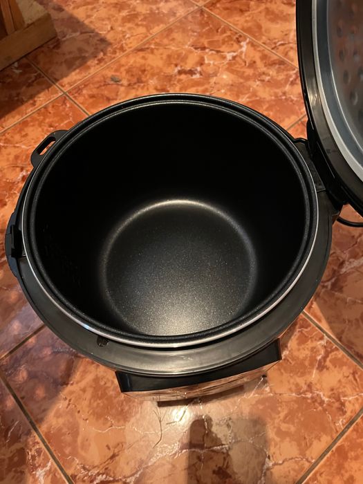 Продавам ел. мултикукър