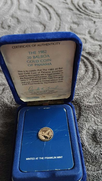 Vind 3 monede aur  moneda aur the 1982 20 balboa gold Coin of panama