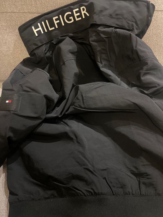 Tommy Hilfiger geaca