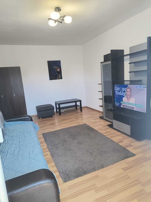 Particular, inchiriez pe termen lung apartament decomandat cu 2 camere in Constanta, zona TOMIS NORD, la vapor.