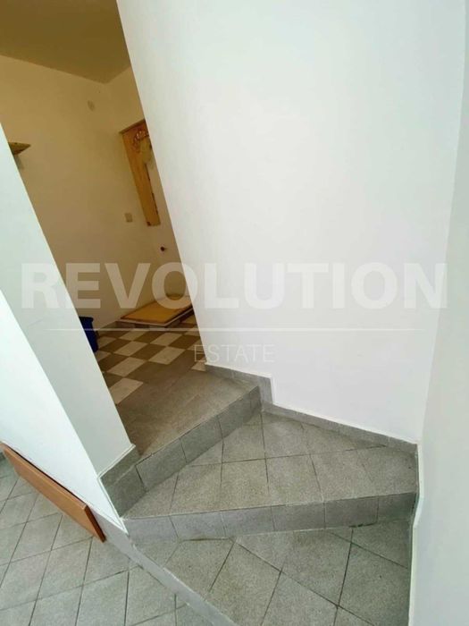 Продава се Магазин в Пловдив, Център - 20 кв.м за 1800 €/кв.м - Снимка #2