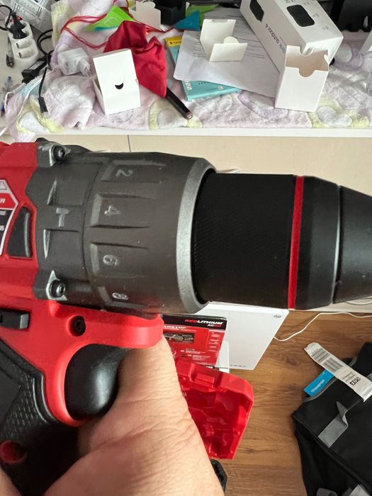 Milwaukee M18 Безчетков  Винтоверт, Дрелка