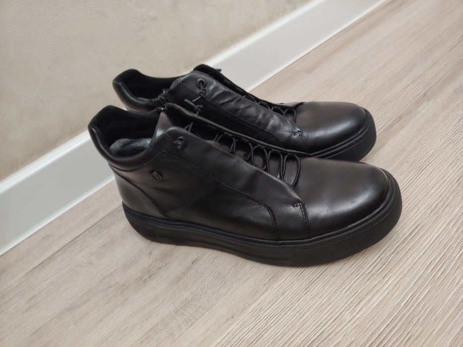 Продам сапоги-ботинки от фирмы Caprice