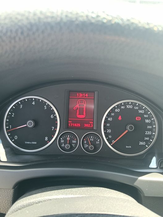 Vând Volskwagen Tiguan 1,4 benzină, gri, 2008, preț 5300 EUR NEGOCIABIL  Tel 0734194375