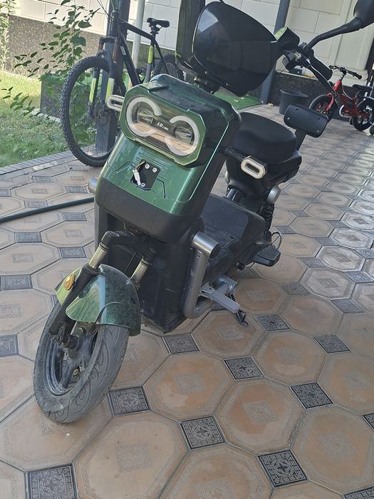 Скутер танк 800w