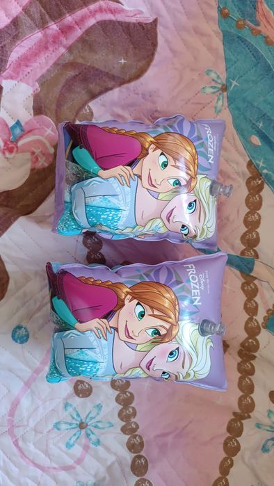 Продавам плажни надуваеми неща