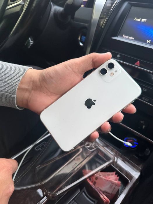 Айфон 11 128ГБ АКБ74^