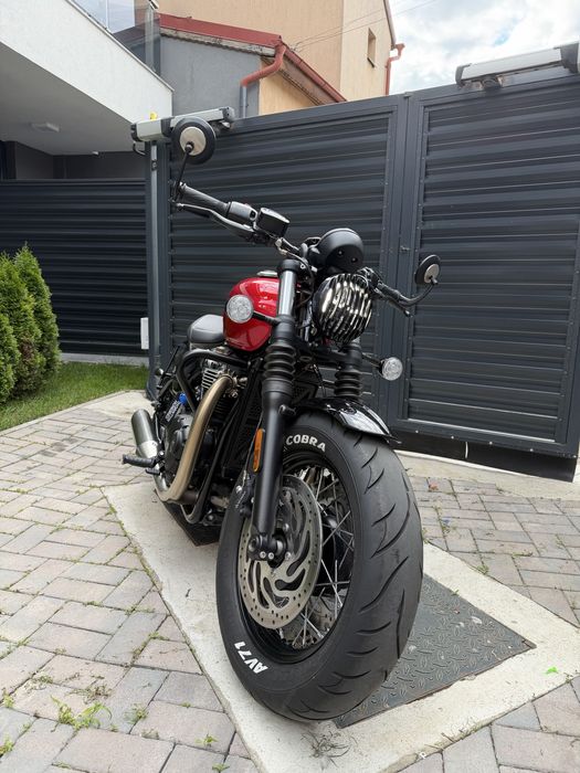 Triump Bonneville Bobber 2024