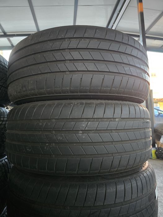 4 Броя 235/45/18 Bridgestone 2x5,8mm 2x5,5mm 24dot