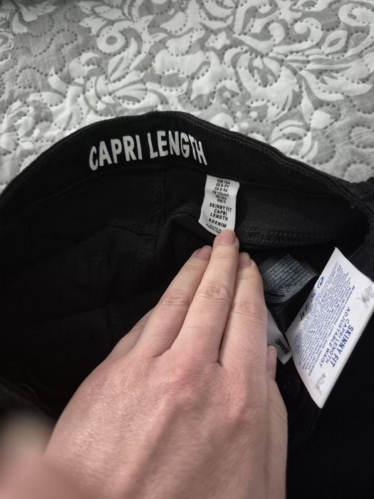 Jeans blugi pantaloni stil Capri fete noi etichetă masura 134 H&M