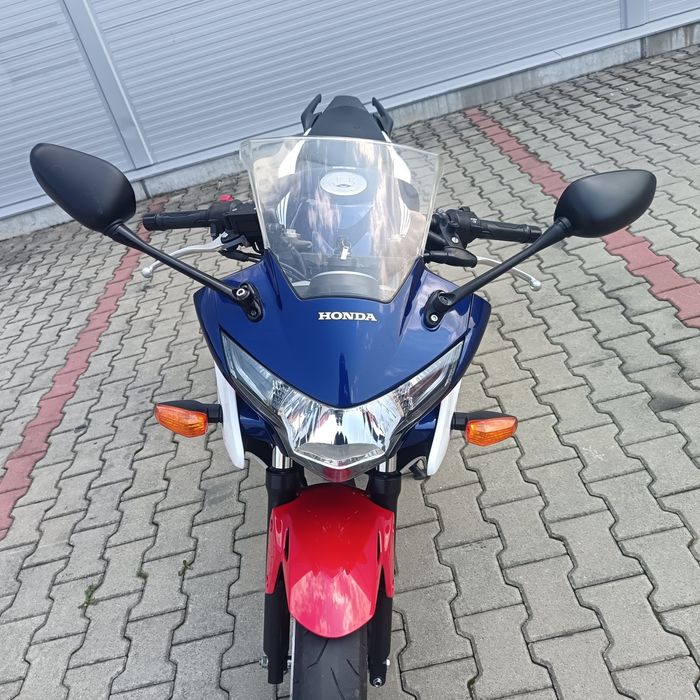 Honda cbr 250 R.