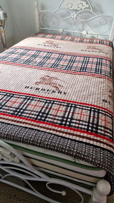 Кровать двухспальная