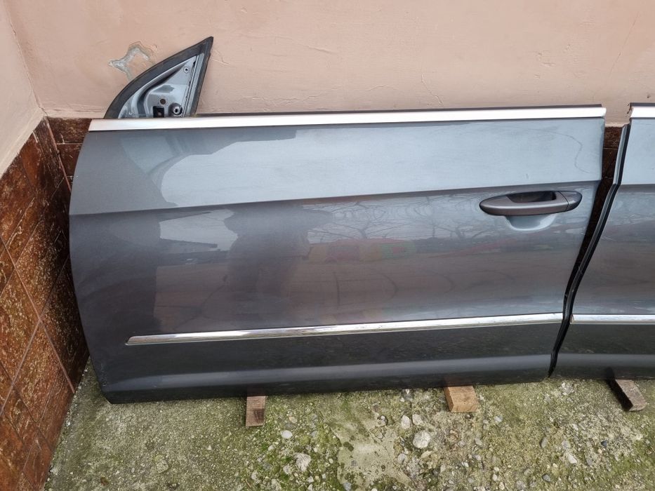 Usa fata - spate VW Passat CC LR7H