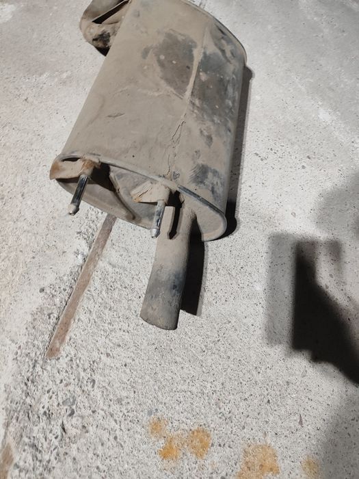 Глушитель бачок Тойота Карина е