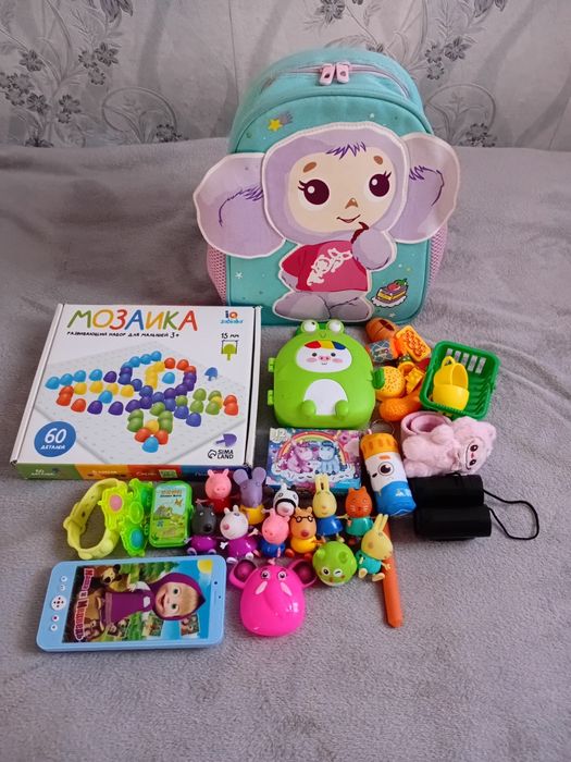 Рюкзак,  игрушки