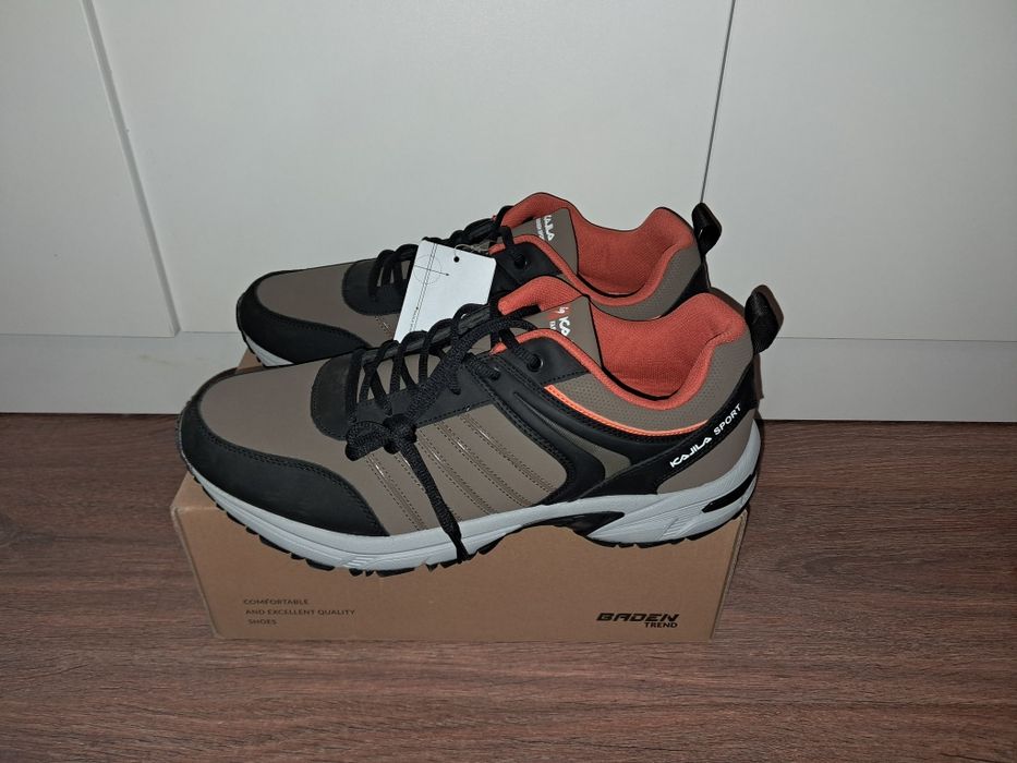 Кроссовки новые Kajila