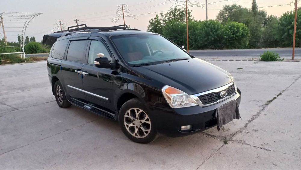 Kia carnival. 2011-yil.  4ta yangi balon.