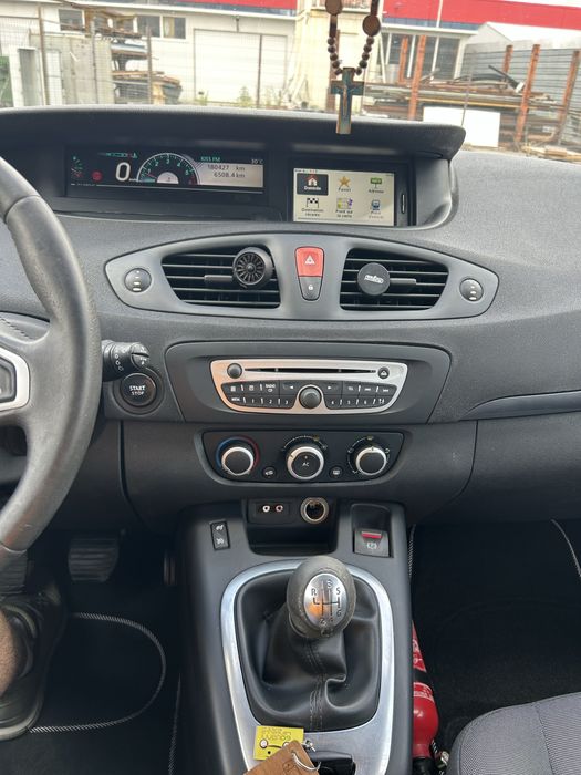 Renault Scenic 3–2011 -1.5 DCi—185000 km