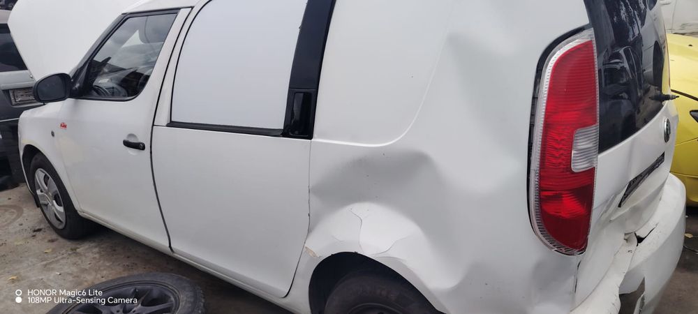 Dezmembrez Skoda Roomster - 1 (5J) (facelift) (2010 - 2015), 1.2 tdi, manual, CFWA, MZP
