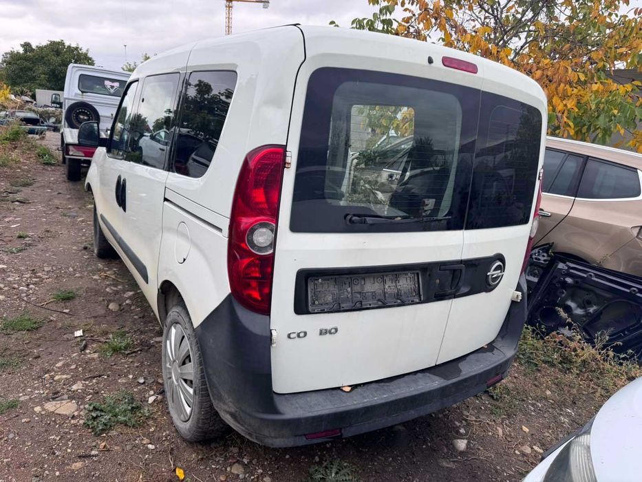 НА ЧАСТИ! Opel Combo VAN 1.6 CDTI 120 кс. 2017 г. Опел Комбо ВАН