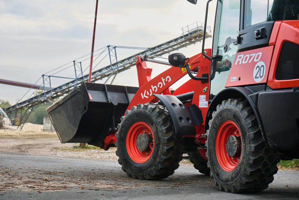 Тежкотоварни гуми 365/70R18 Apollo