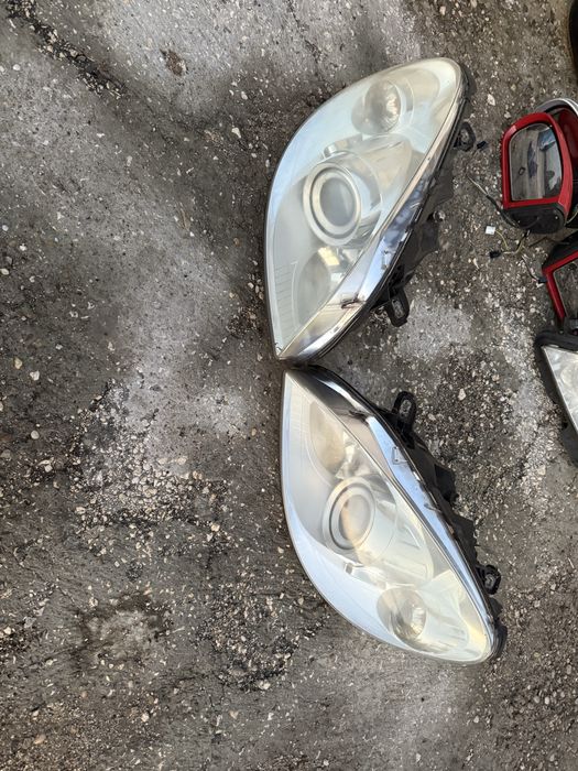Ксенонов фар Мерцедес Б класа W245