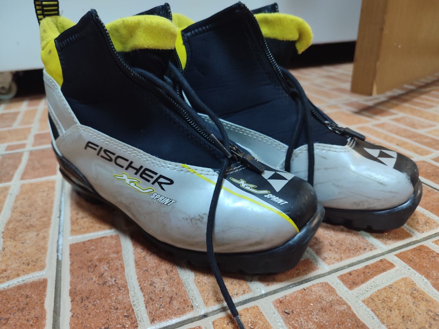 Р›С‹Р¶РЅС‹Рµ Р±РѕС‚РёРЅРєРё Fischer XJ Sprint