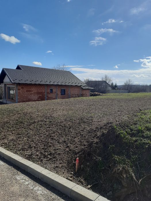 Teren de vànzare ìn Fàlticeni cu o suprafaţà de 500 mp