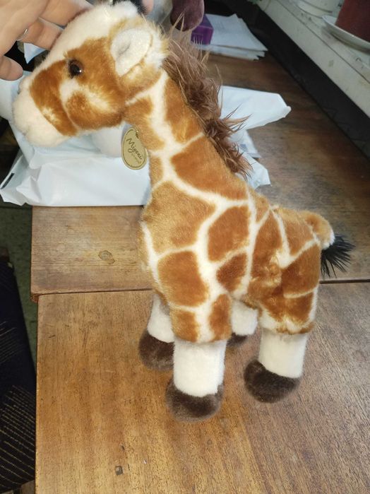 Плюшен пухкав жираф