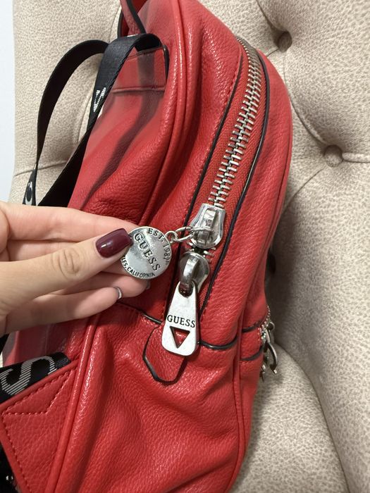 Оригинална раница GUESS