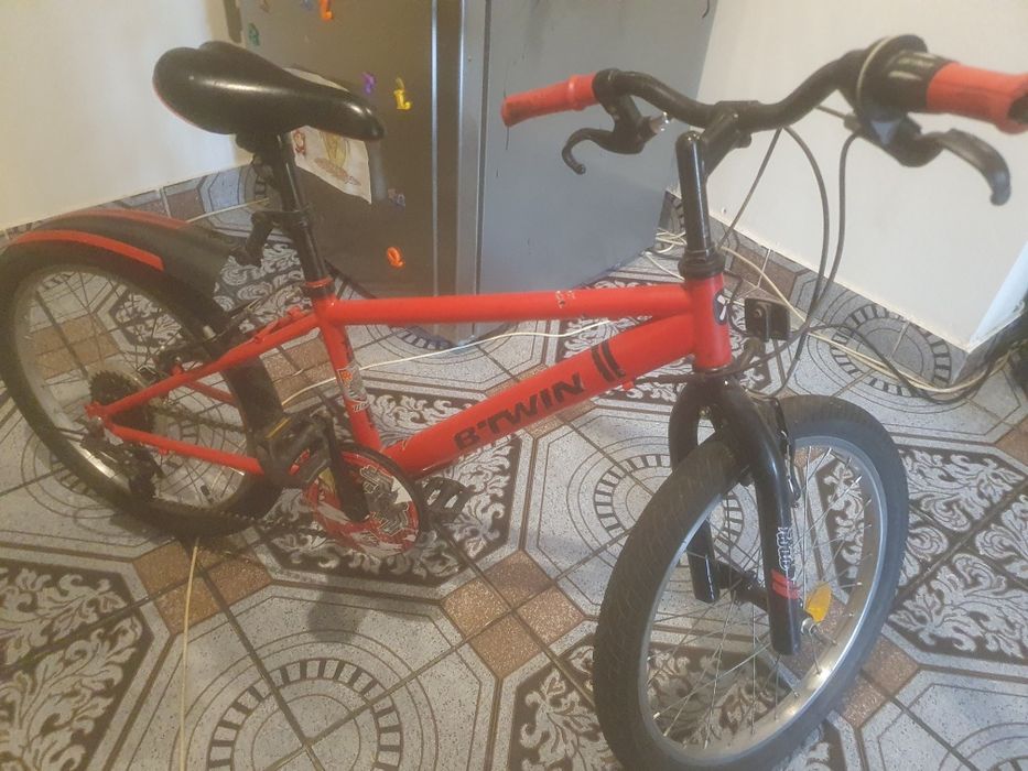 Vând Bicicletă BTWIN