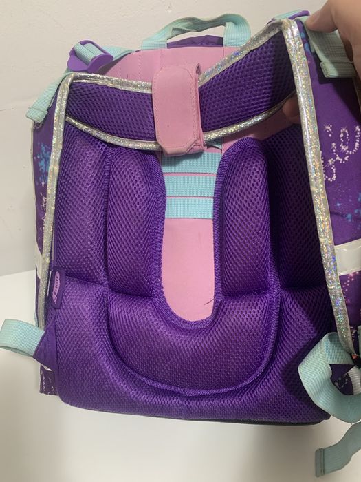 Школьная рюзак.Хорошом состояние