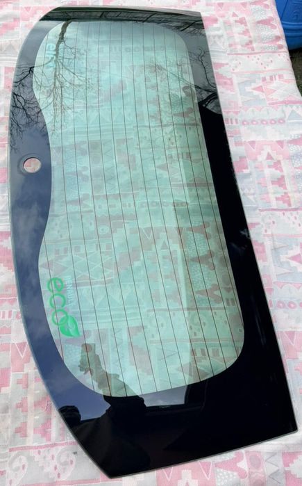 Geam spate clio 4 2013