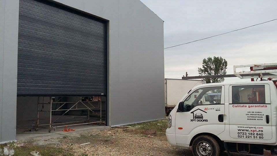 Usi de garaj sectionale industriale de la XPT DOORS
