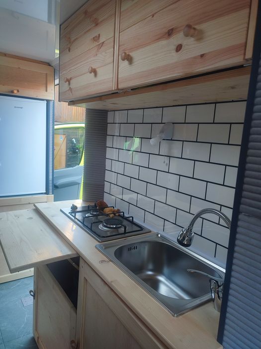 Vând autorulotă M1