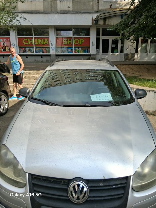 Volkswagen Golf diesel, 2.695 € — imagine 2