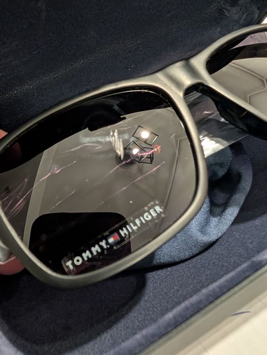 Discount 50%‼️ Ochelari Tommy Hilfiger Wayfarer - originali - nou cu defect !