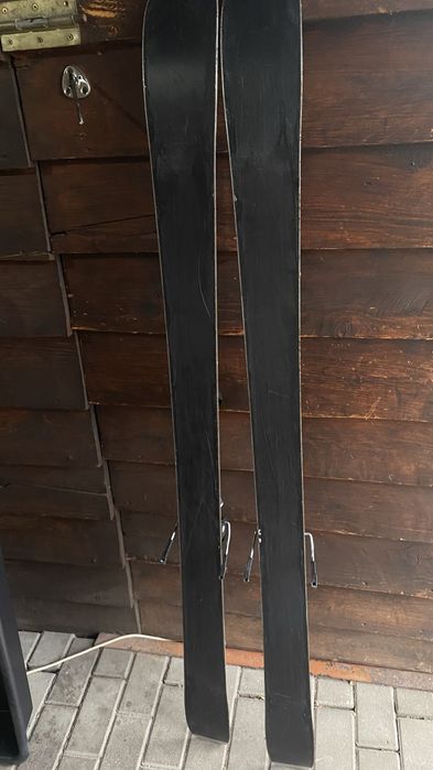 Schiuri freeride / all mountain dynastar menace 90