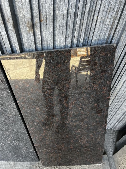 Tan braun granit xindistonТан Браун гранит Индия, Tan brown granit hin