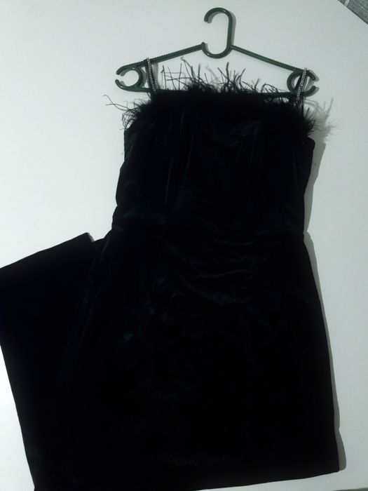 Платье черное по фигуре