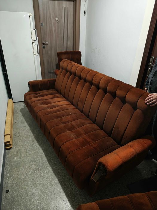 Разтегателен диван и 2 фотьойла