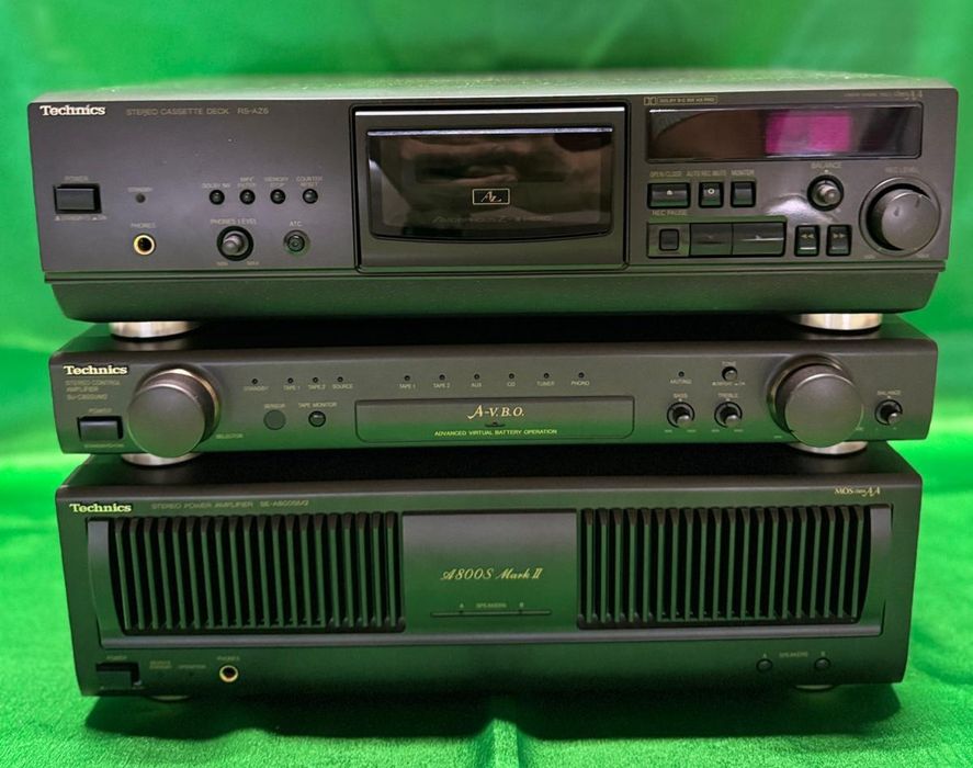 Linie audio Technics SE-A800MK2 , SU-C800MK2, RS-AZ6