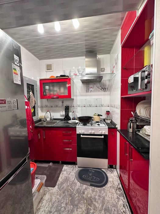 Продается квартира 3/2/5 эко базар