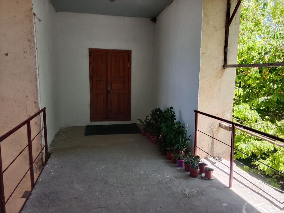 Дом в Бустанлыкском районе.