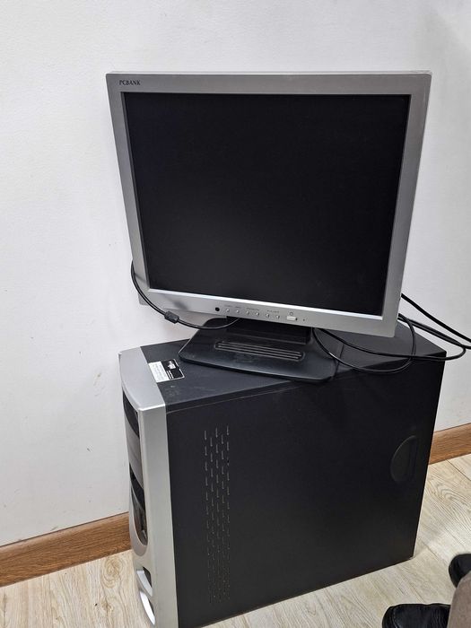 Компьютер Windows 2007 Производства Корея. Состояние отличное, рабочая