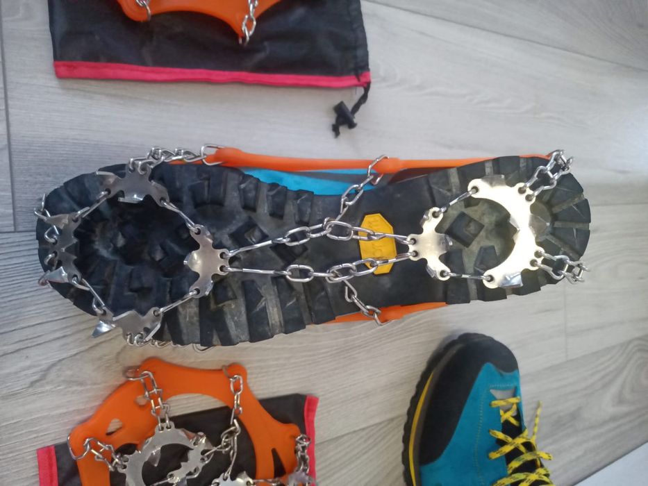 Coltari  pentru gheață  19p. Coltari pentru  zăpadă, bete telescopice,